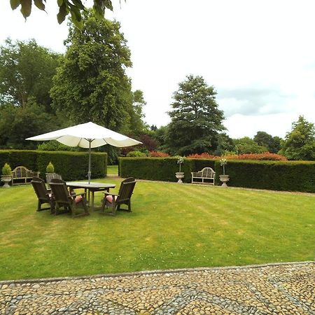 Tabsfield Bed & Breakfast Farningham Exterior photo
