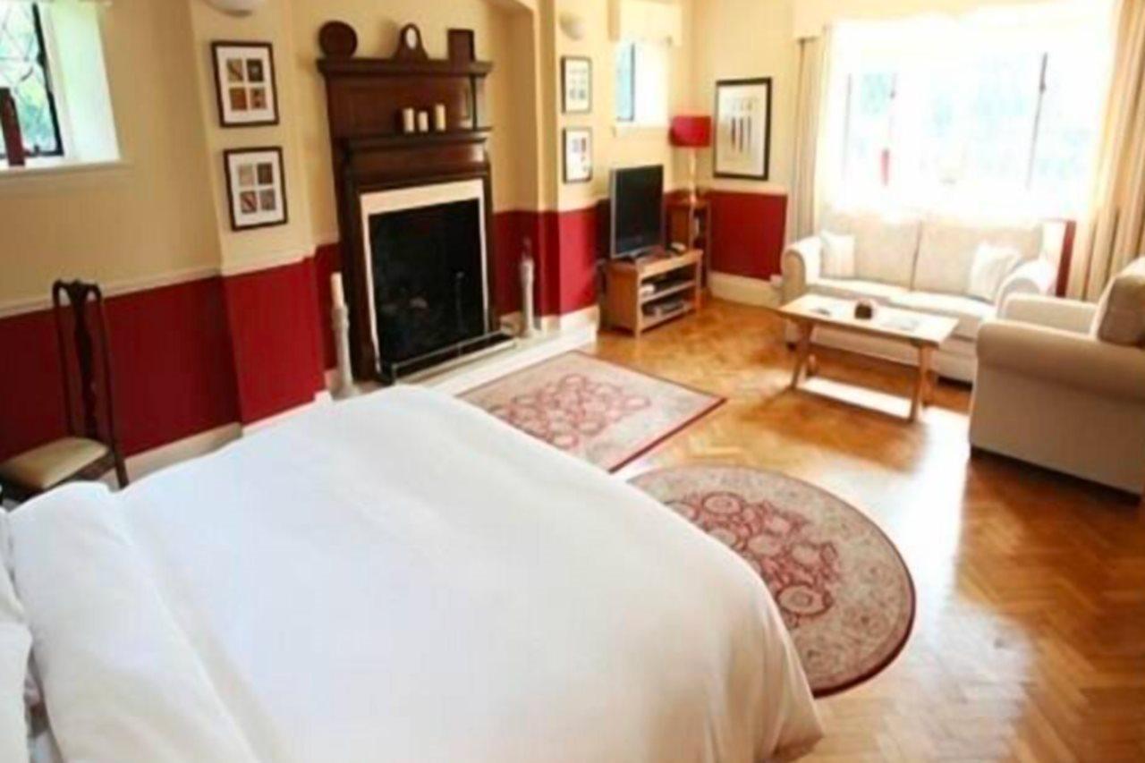 Tabsfield Bed & Breakfast Farningham Exterior photo